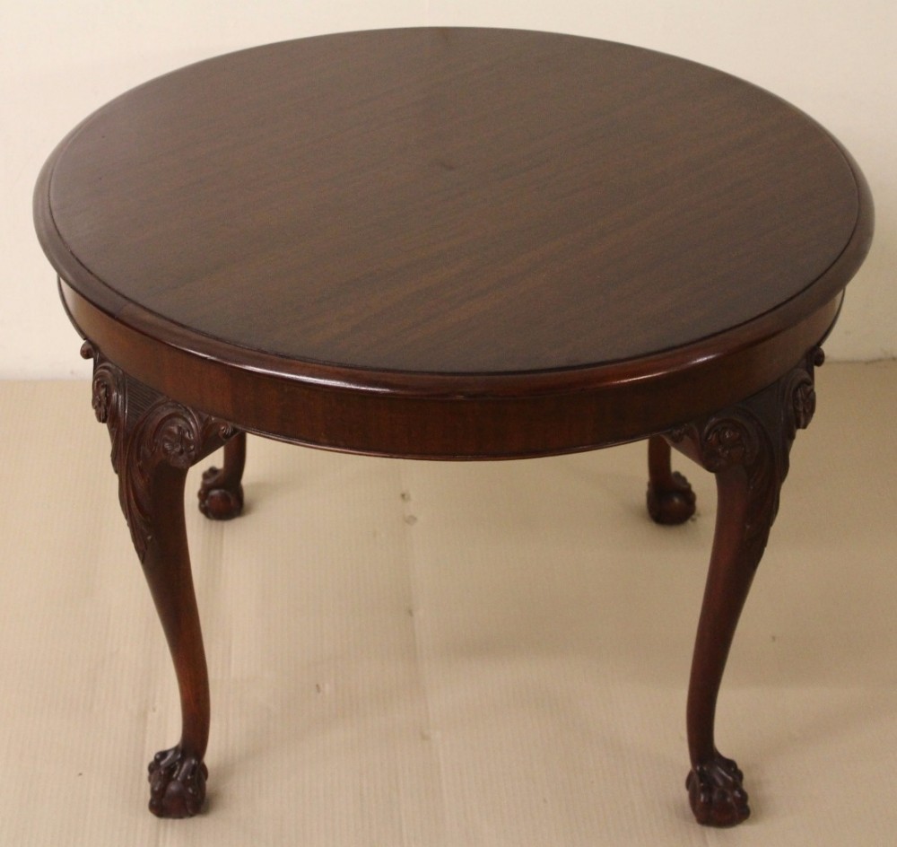 round mahogany coffee table