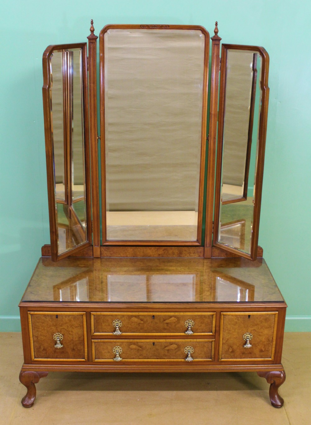 waring and gillow burr walnut dressing table
