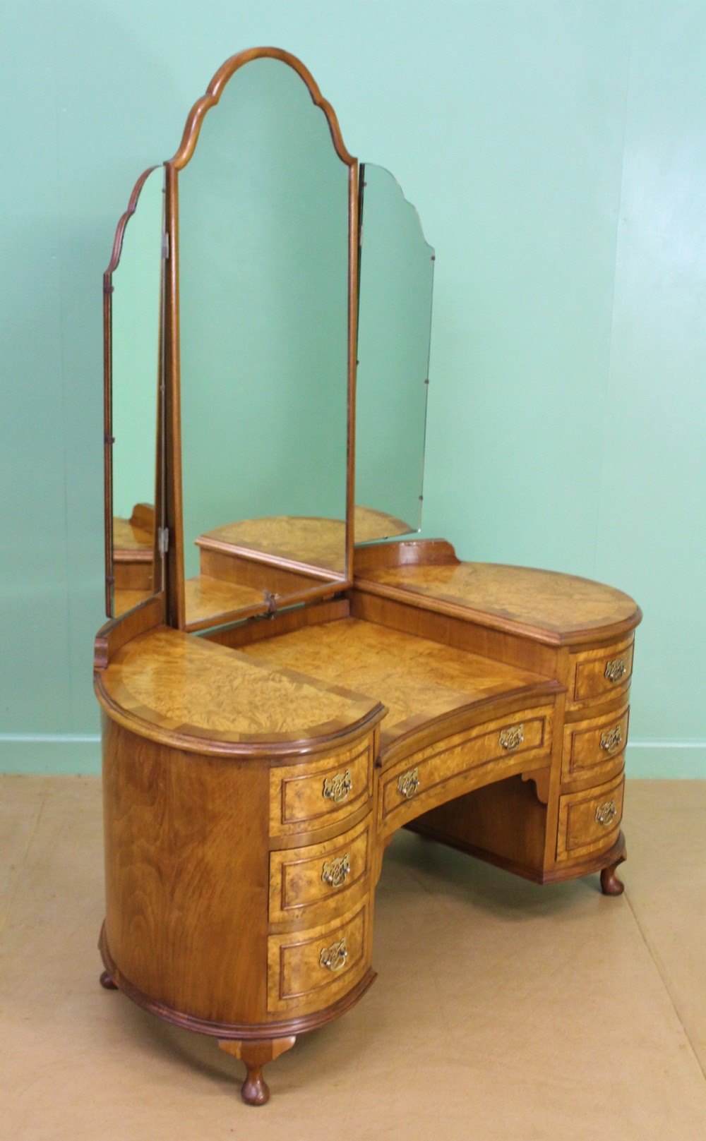 burr walnut kidney shaped dressing table