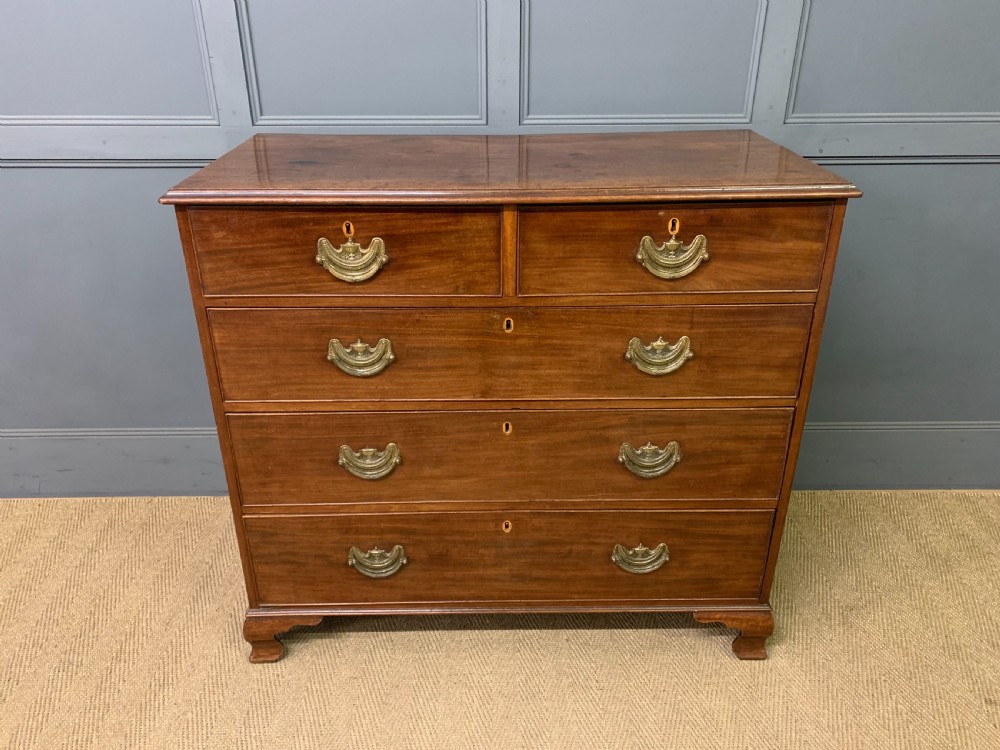 georgian mahogany chest of drawers