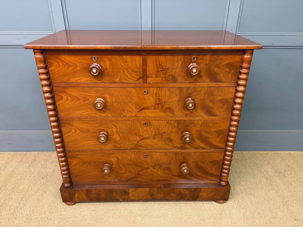 victorian mahogany chest of drawers